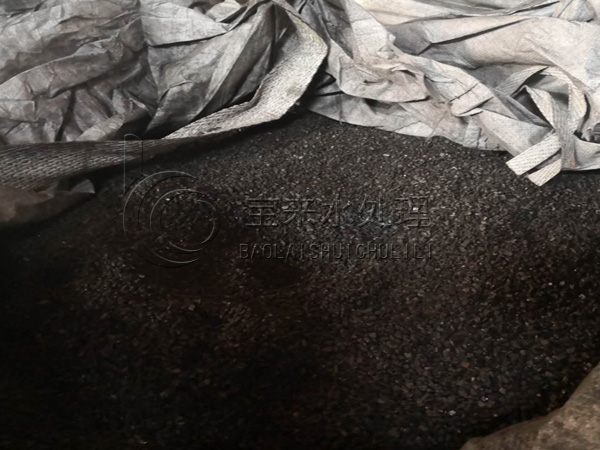 �U����������̿�ĵ�ֵ�Ƕ���